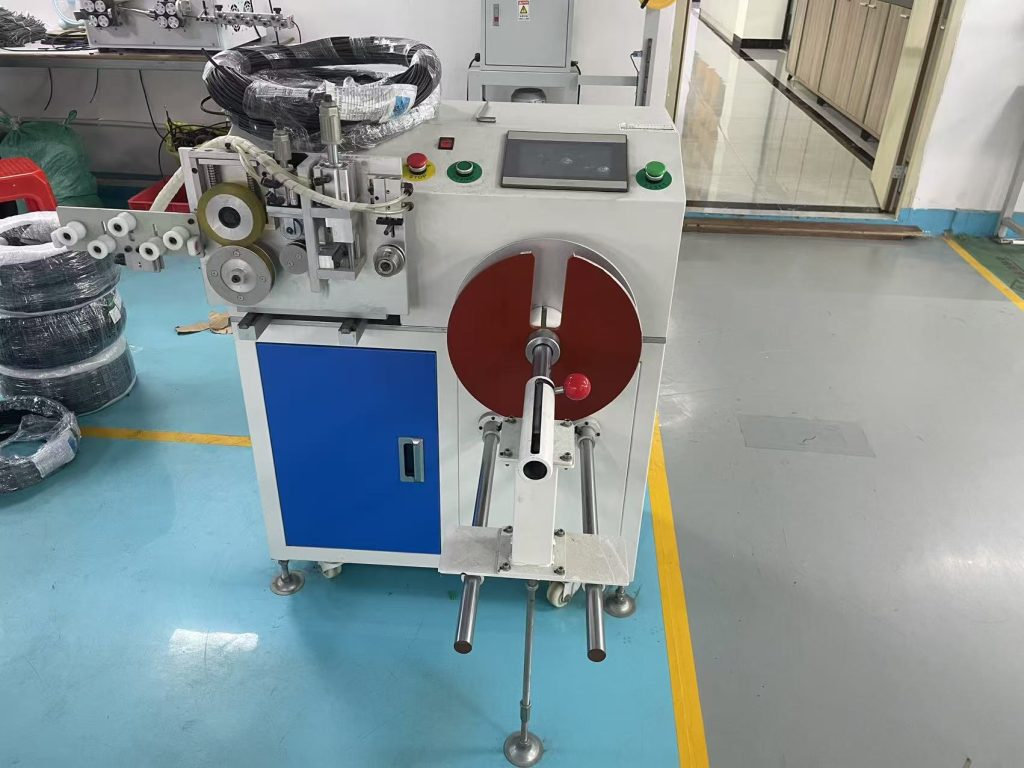 Cutting wire and stripping machine